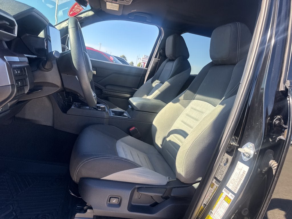 Used 2024 Toyota Tacoma TRD Sport AWD/4WD image 14