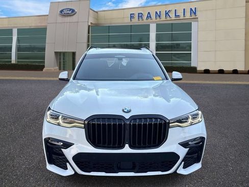 Used 2022 BMW X7 xDrive40i w/ M Sport Package AWD/4WD image 2