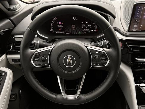Certified 2025 Acura MDX w/ Technology Package image 13