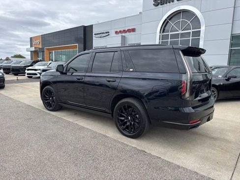 Used 2023 Cadillac Escalade Sport w/ LPO, ONYX Package AWD/4WD image 4