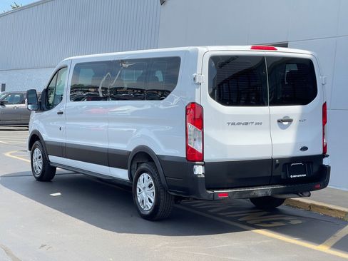 Used 2022 Ford Transit 350 XLT RWD image 5