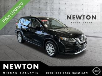 Used 2018 Nissan Rogue S FWD video 1