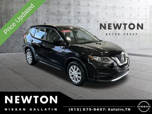 Used 2018 Nissan Rogue S FWD image 1
