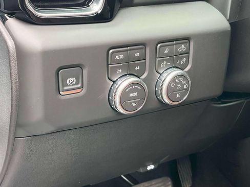 Used 2026 GMC Sierra 1500 Denali Ultimate AWD/4WD image 29