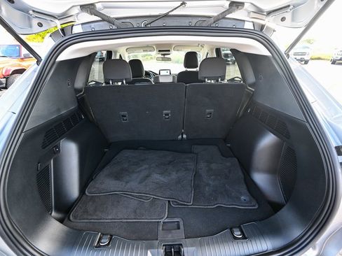 Certified 2022 Ford Escape SE image 16