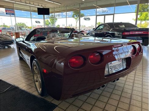 Used 2003 Chevrolet Corvette 50th Anniversary Edition w/ Preferred Equipment Group1 image 35