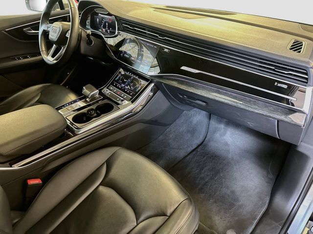 Used 2024 Audi Q7 3.0T Premium Plus AWD/4WD image 32
