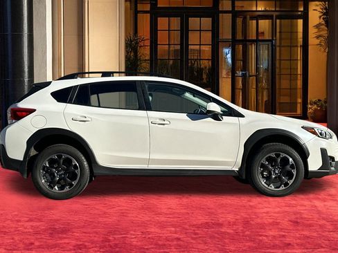 Used 2022 Subaru Crosstrek 2.0i Premium w/ Popular Package #4 image 9