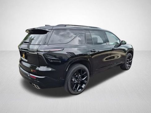 Used 2024 Chevrolet Traverse RS w/ LPO, Floor Liner Package AWD/4WD image 10