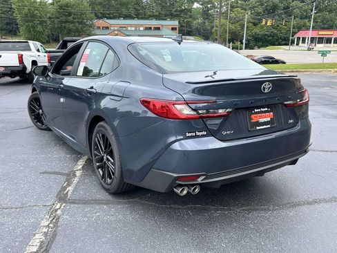 New 2026 Toyota Camry SE FWD image 5