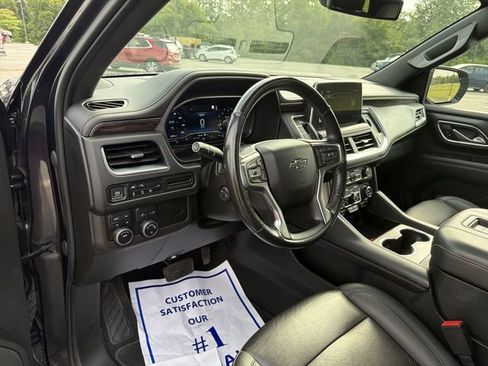 Used 2022 Chevrolet Tahoe Z71 w/ Luxury Package AWD/4WD image 10