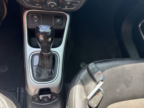 Used 2020 Jeep Compass Latitude FWD image 18