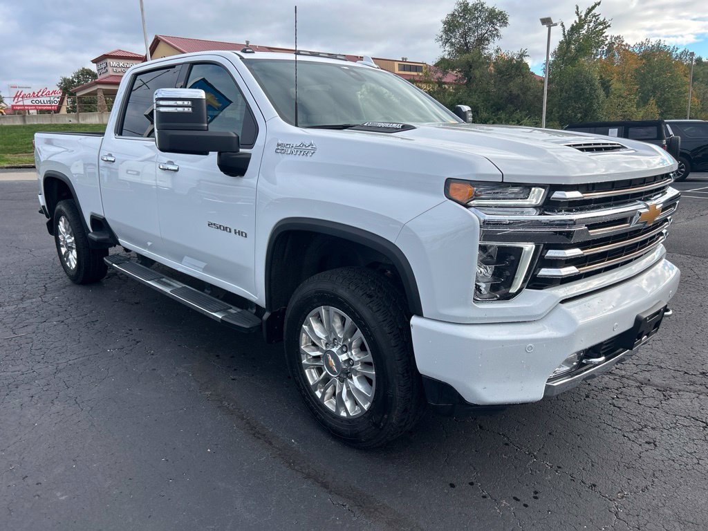 Used 2023 Chevrolet Silverado 2500 High Country w/ Z71 Off-Road Package AWD/4WD image 3