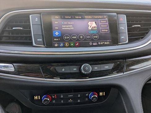 Used 2021 Buick Enclave Avenir w/ Avenir Technology Package image 12