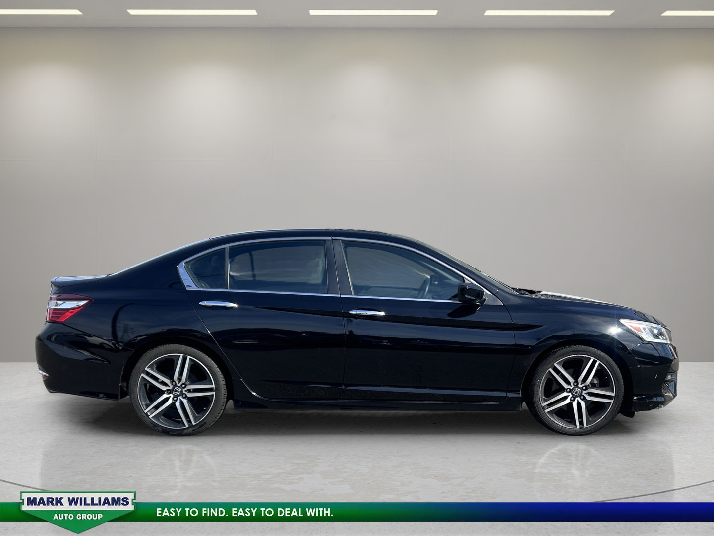 Used 2016 Honda Accord Sport image 3