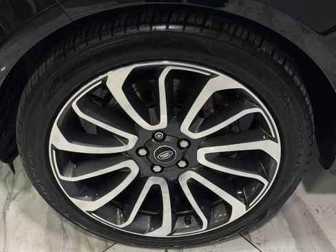 Used 2016 Land Rover Range Rover Supercharged AWD/4WD image 36