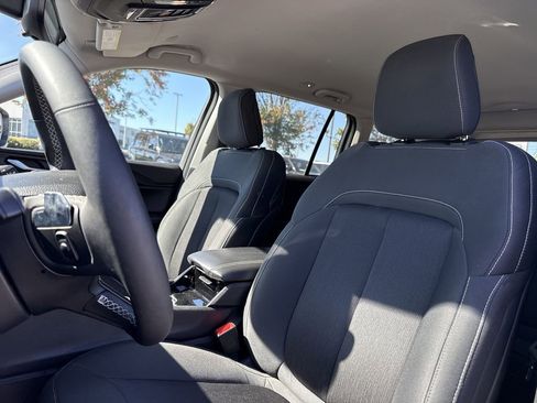 Used 2023 Jeep Grand Cherokee Laredo w/ Luxury Tech Group I image 9