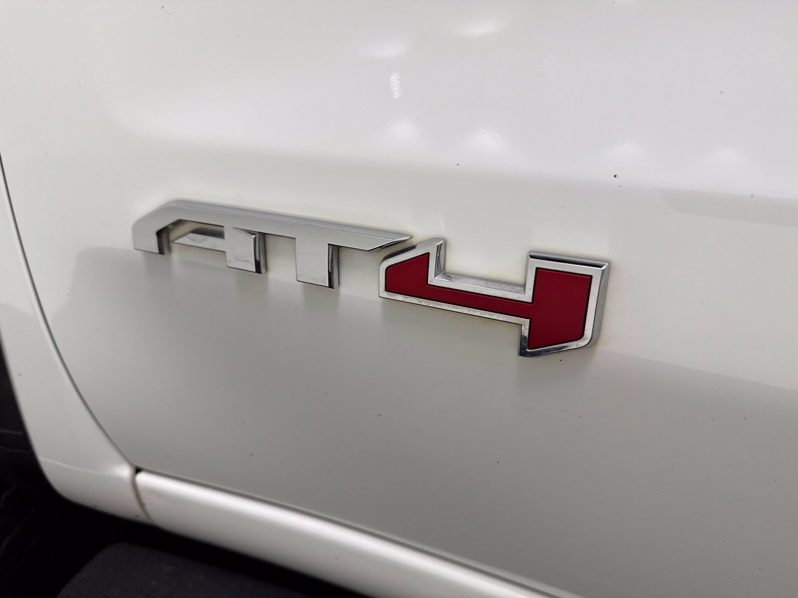 Used 2022 GMC Sierra 1500 AT4 w/ AT4 Premium Package AWD/4WD image 12