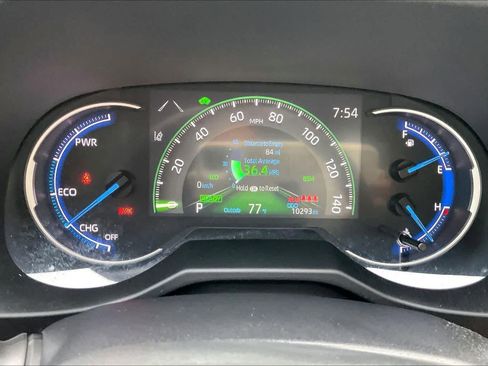 Used 2025 Toyota RAV4 XLE w/ Convenience Package AWD/4WD image 25