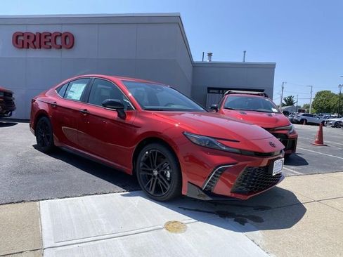New 2026 Toyota Camry Hybrid AWD/4WD image 1