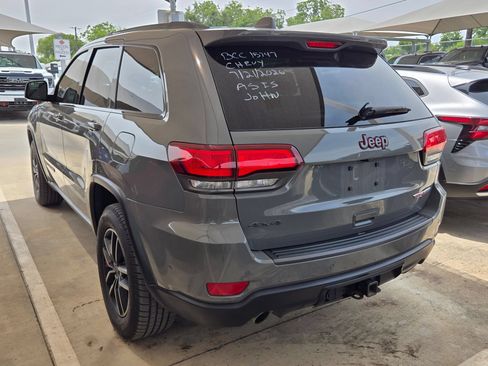 Used 2019 Jeep Grand Cherokee Trailhawk w/ Trailhawk Luxury Group AWD/4WD image 6