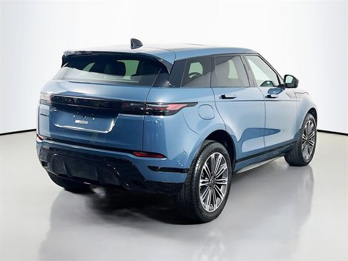 Certified 2025 Land Rover Range Rover Evoque Dynamic SE image 5