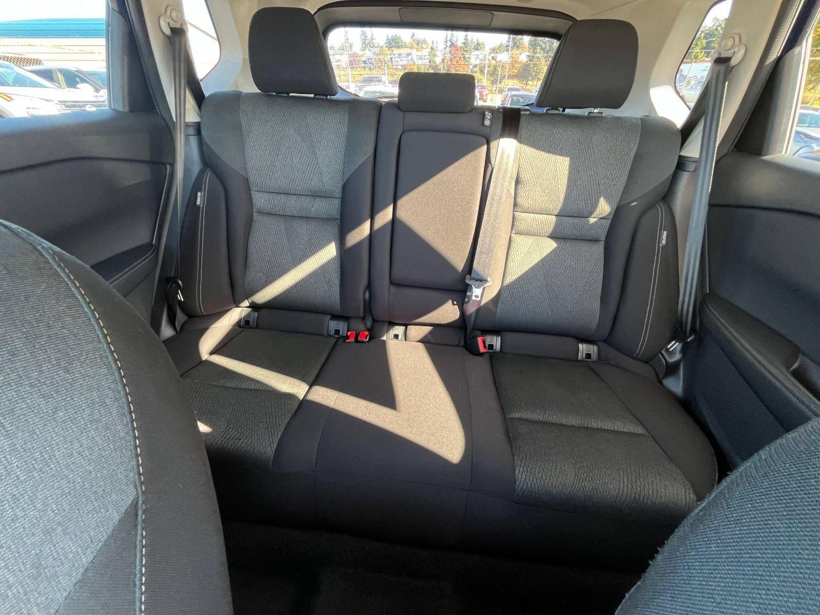 Used 2025 Nissan Rogue SV AWD/4WD image 39