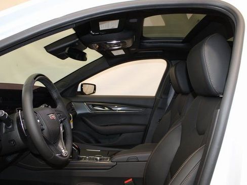 New 2026 Cadillac CT5 V AWD/4WD image 7