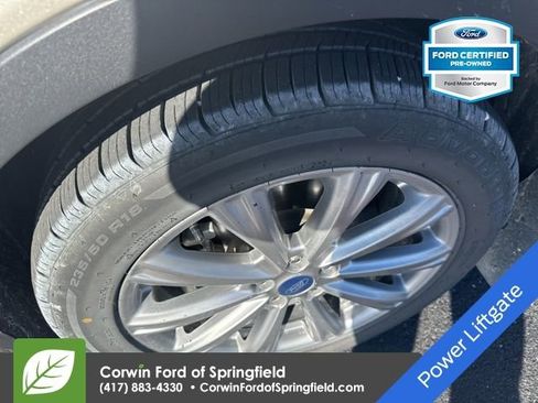 Used 2018 Ford Escape Titanium image 8