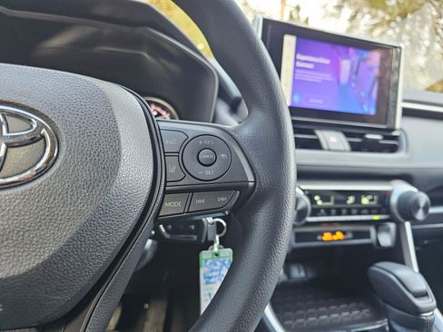 Used 2024 Toyota RAV4 LE image 57