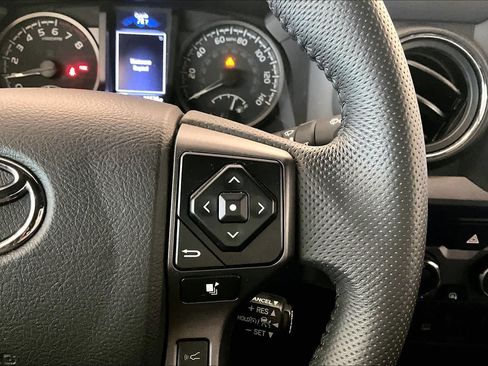 Used 2023 Toyota Tacoma TRD Off-Road AWD/4WD image 24