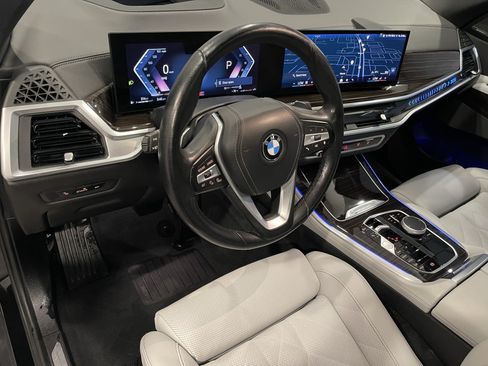 Used 2024 BMW X5 xDrive40i w/ Premium Package AWD/4WD image 13