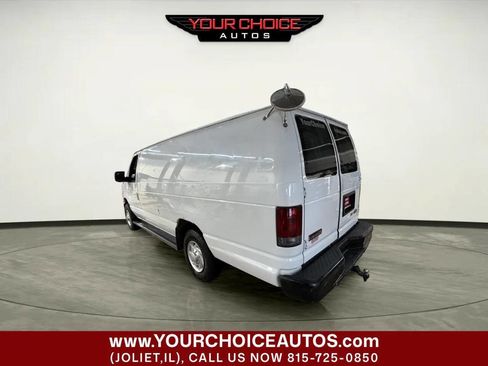 Used 2010 Ford E-350 and Econoline 350 Extended Super Duty image 3