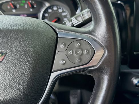 Used 2022 Chevrolet Traverse LT w/ LPO, Floor Liner Package AWD/4WD image 24