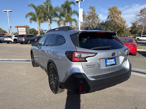 Used 2021 Subaru Outback Onyx Edition XT w/ Popular Package #2 image 3