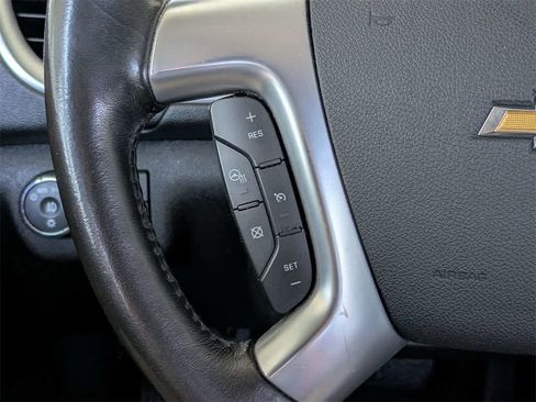 Used 2017 Chevrolet Traverse Premier image 36