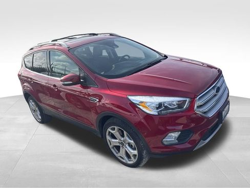 Used 2019 Ford Escape Titanium AWD/4WD image 2