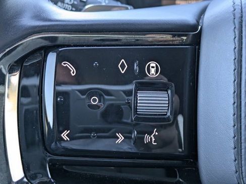 Used 2025 Land Rover Range Rover Velar Dynamic SE image 20