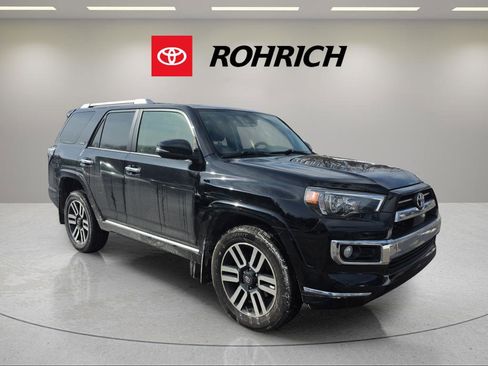 Used 2020 Toyota 4Runner Limited image 4