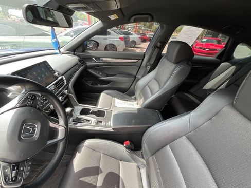 Used 2019 Honda Accord Sport image 9