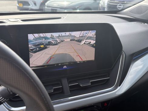 Used 2025 Chevrolet Trax LT image 22
