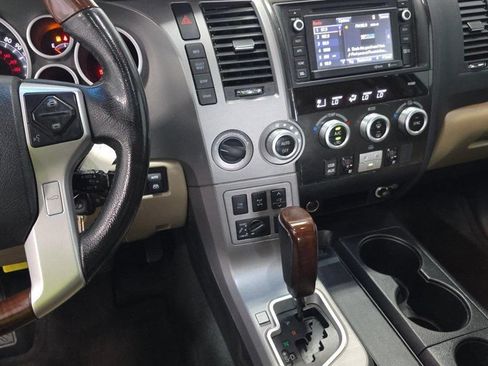 Used 2016 Toyota Sequoia Platinum AWD/4WD image 11