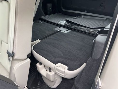 Certified 2023 Volvo XC90 B6 Plus w/ Protection Package Premier image 28