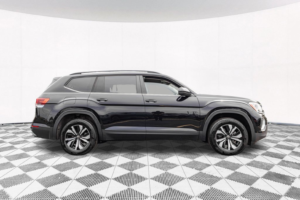 Certified 2024 Volkswagen Atlas SE AWD/4WD image 11