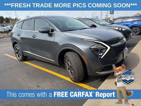 Certified 2024 Kia Sportage LX image 3