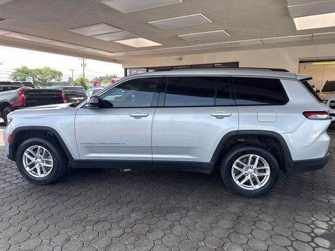 Used 2021 Jeep Grand Cherokee L Laredo w/ Luxury Tech Group I AWD/4WD image 9