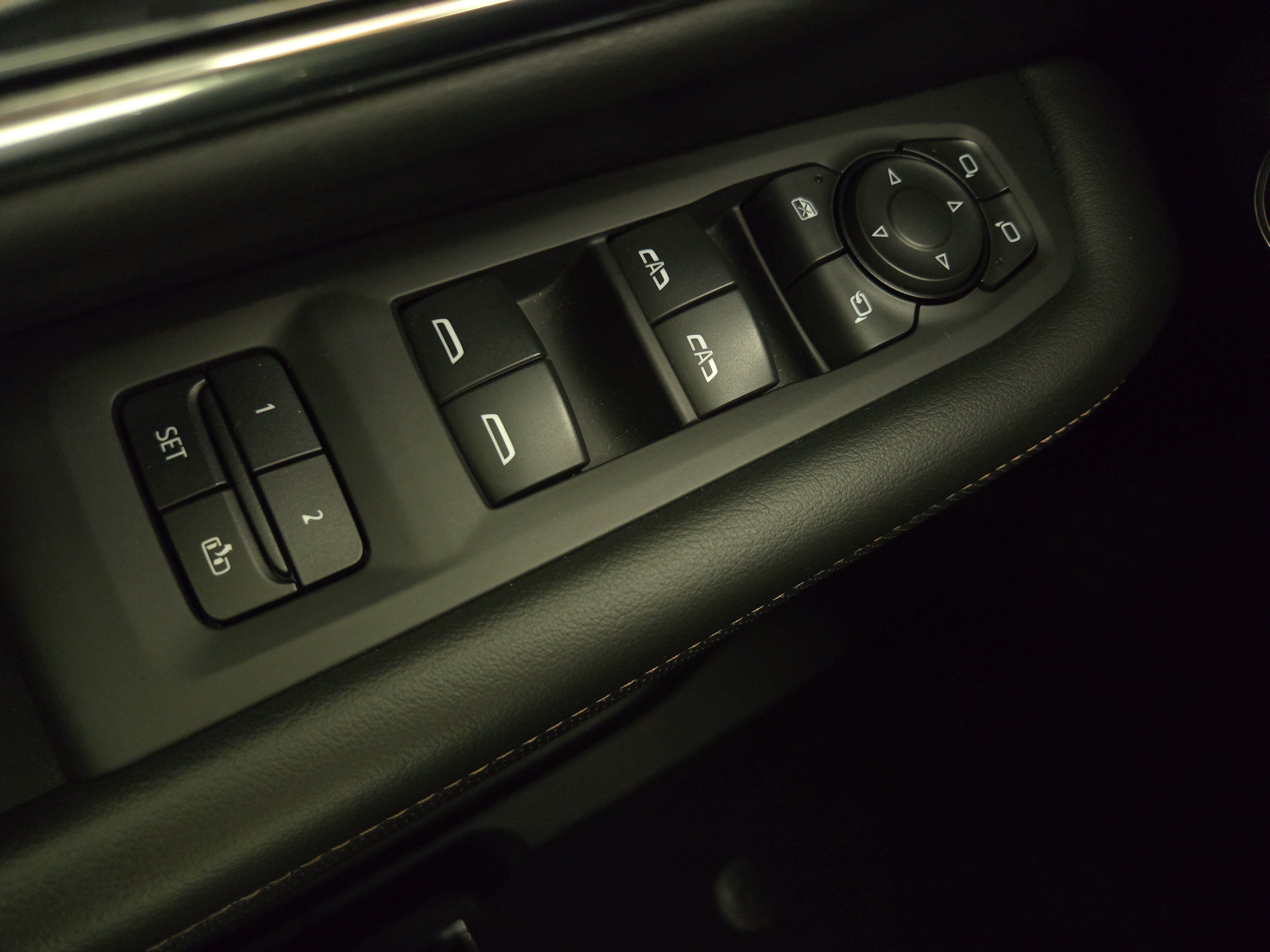Certified 2023 GMC Yukon AT4 w/ AT4 Premium Plus Package AWD/4WD image 28