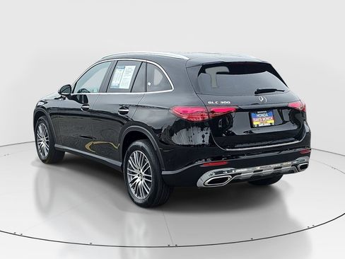 Used 2026 Mercedes-Benz GLC 300 image 7