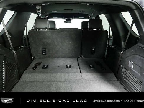 Used 2025 Chevrolet Tahoe LT RWD image 33