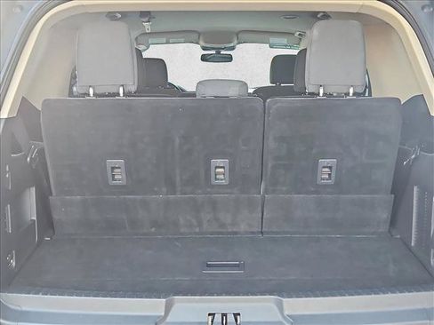 Used 2024 Ford Expedition XLT RWD image 6